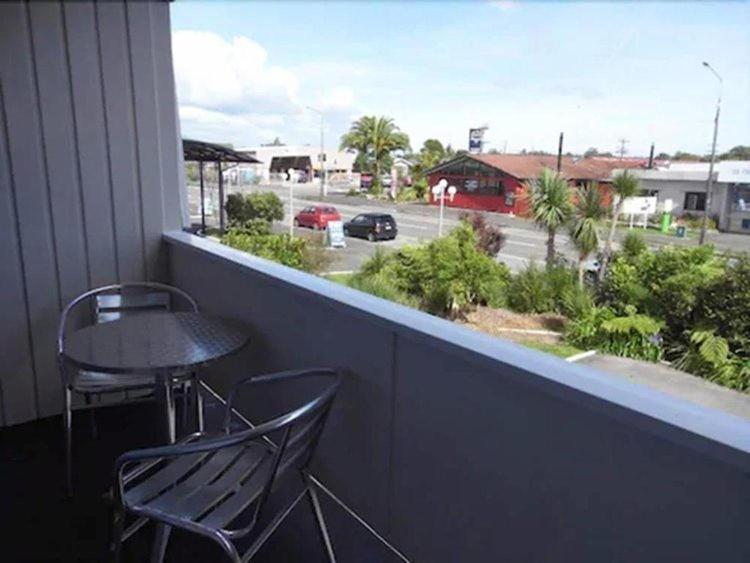 Westport Motor Hotel Екстериор снимка